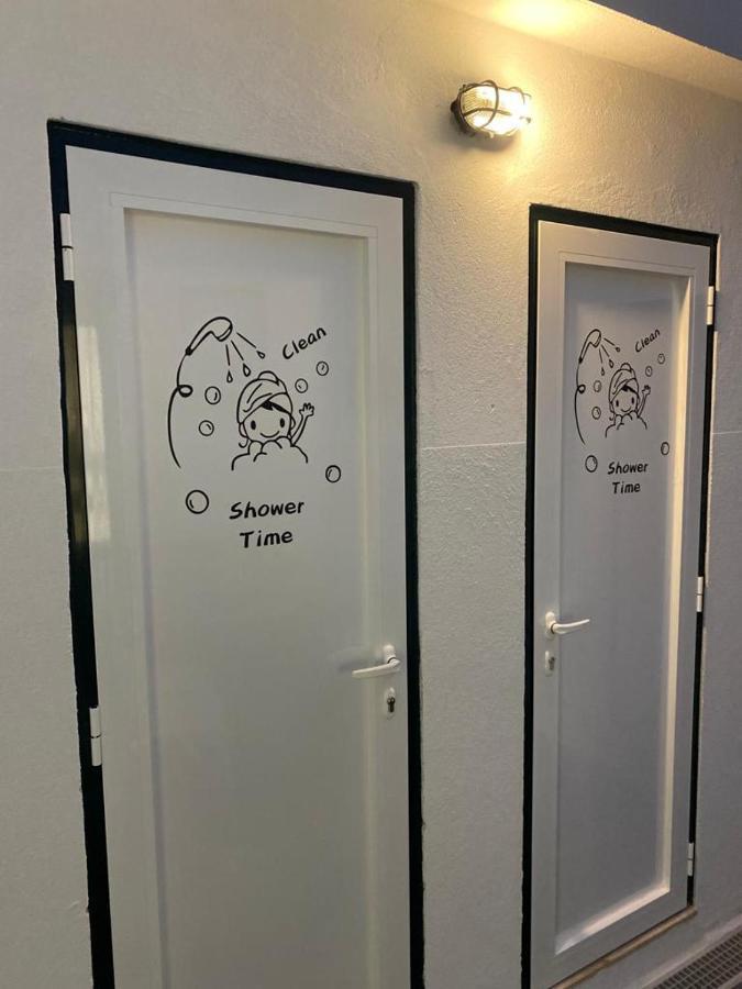 5 Senses Hostel เซตุบาล ภายนอก รูปภาพ