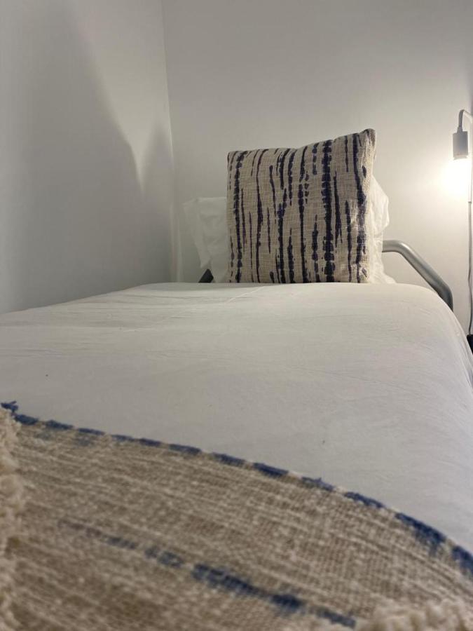 5 Senses Hostel เซตุบาล ภายนอก รูปภาพ