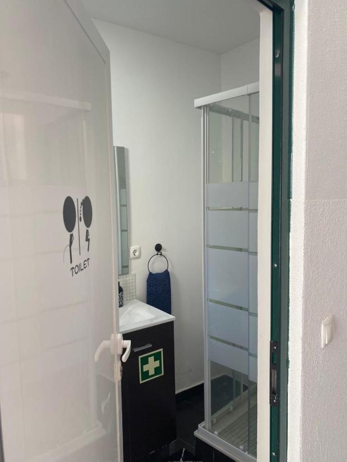 5 Senses Hostel เซตุบาล ภายนอก รูปภาพ